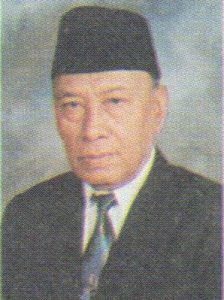 2. Drs. K.H. FATCHULLAH (1990 - 1994)